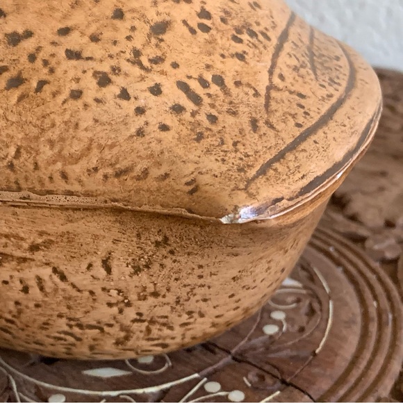 Vintage Kay Kinney Signed MCM Ceramic Squirrel And Almond Candy Dish with Lid - Picture 5 of 12